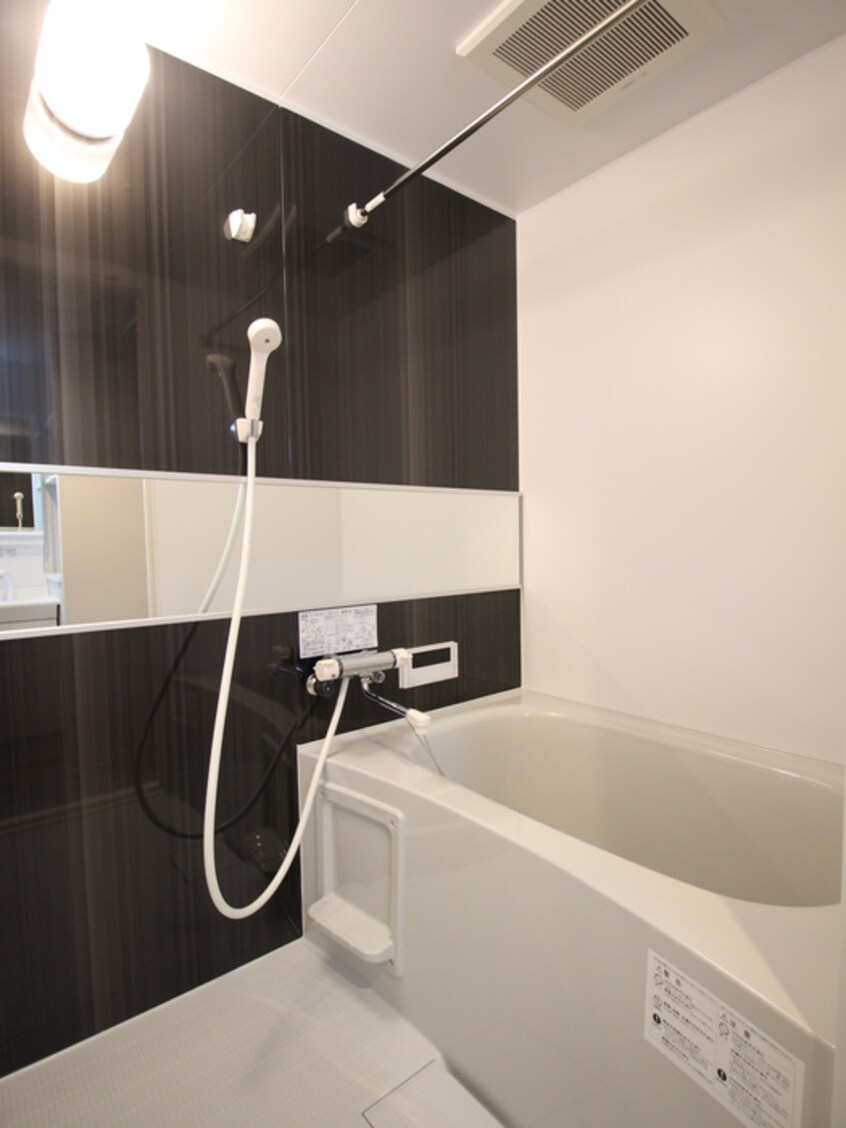 バス／シャワールーム等 Laurel