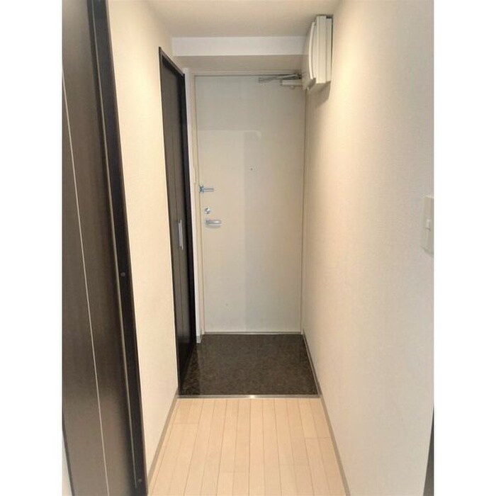 玄関 ＬＥＥ　ＳＰＡＣＥ　Ｎ４