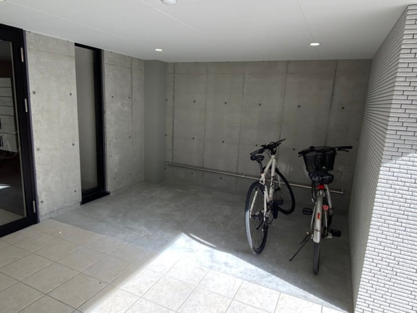 駐輪場 Alegria月寒中央