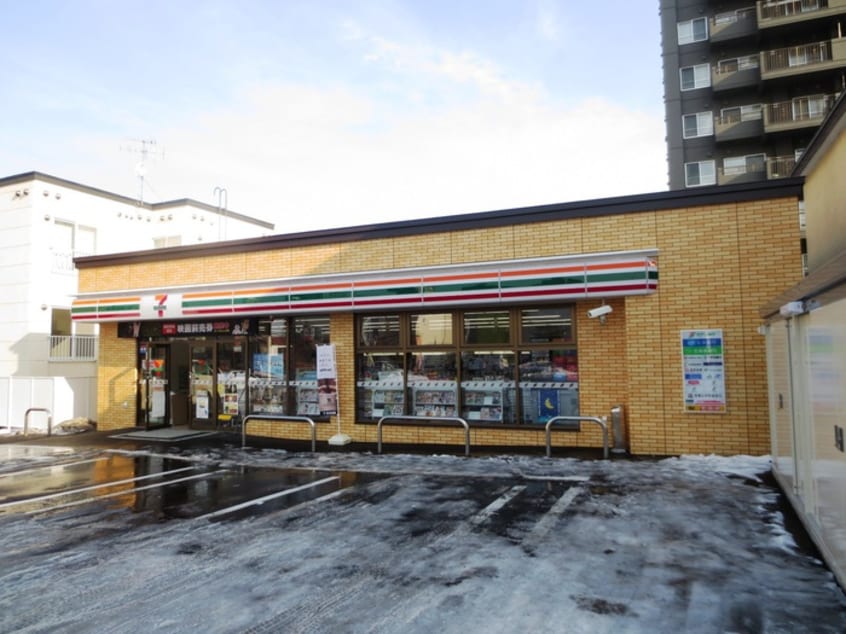 セブンイレブン(コンビニ)まで99m Alegria月寒中央