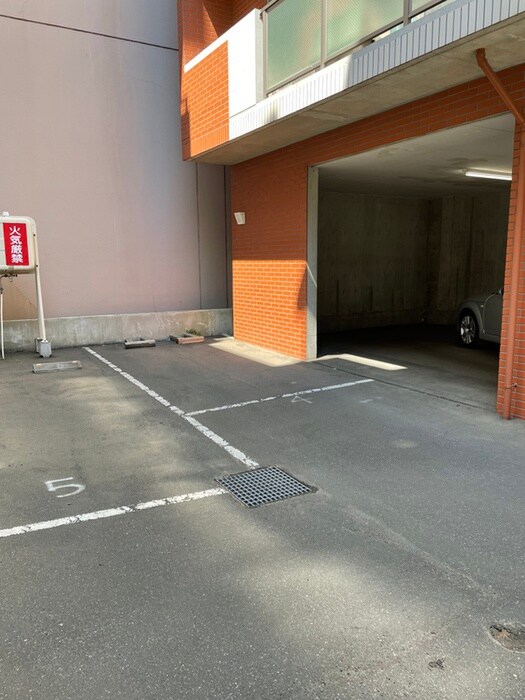 駐車場 パ－クヒルズ中央２５