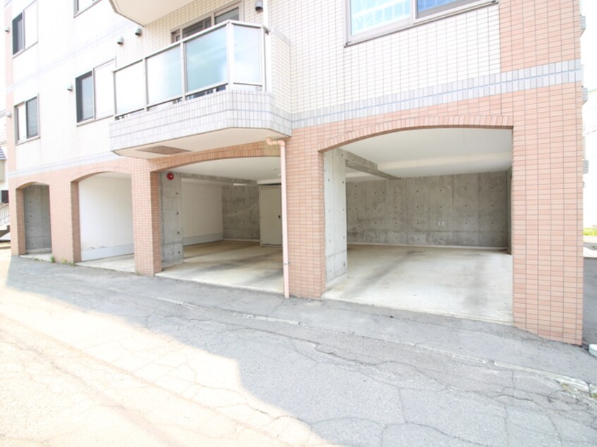 駐車場 ファミリ－コ－ト福住