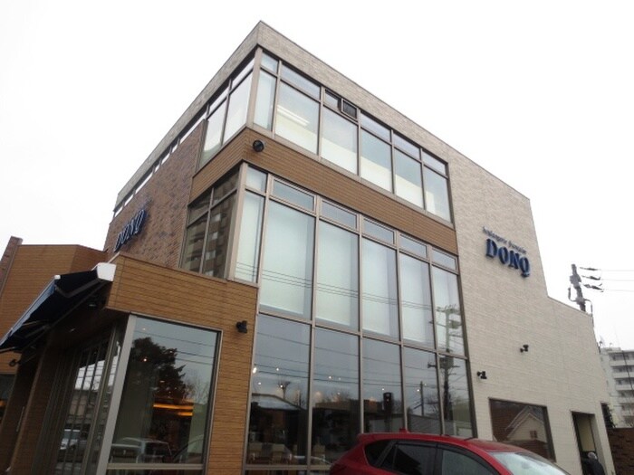 DONQ(カフェ)まで700m ファミリ－コ－ト福住