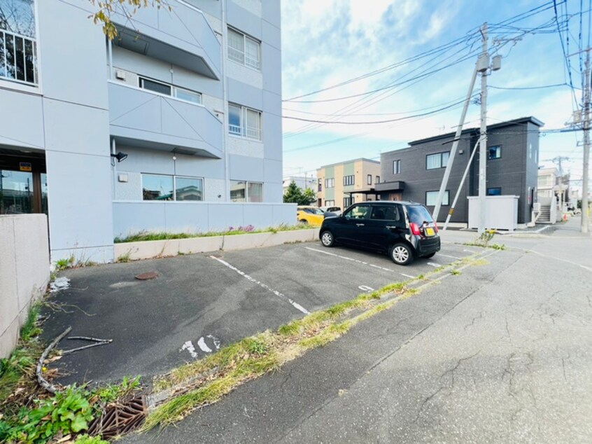 駐車場 ピュアコ－ト北３３条