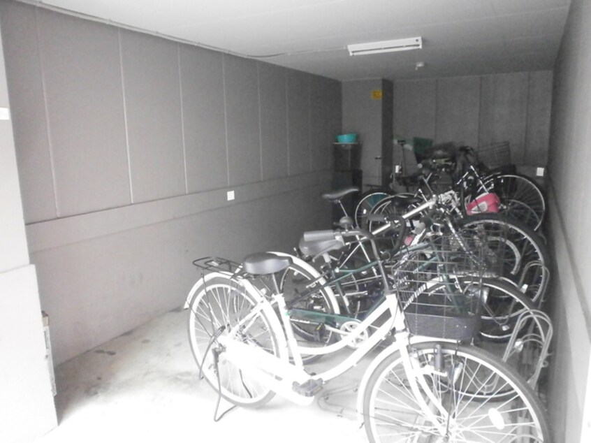 駐輪場 セントポ－リアグランデュ－ル