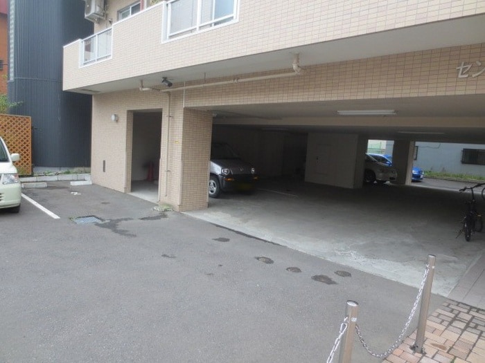 駐車場 セントポーリアスィート