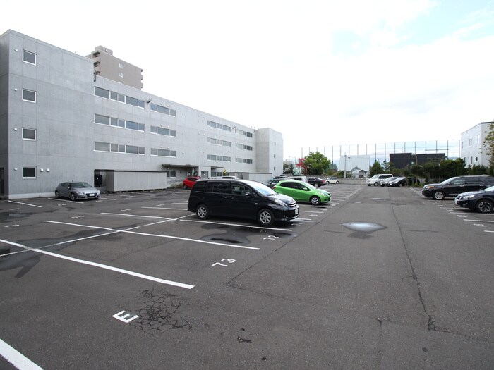 駐車場 サムティタワーN26