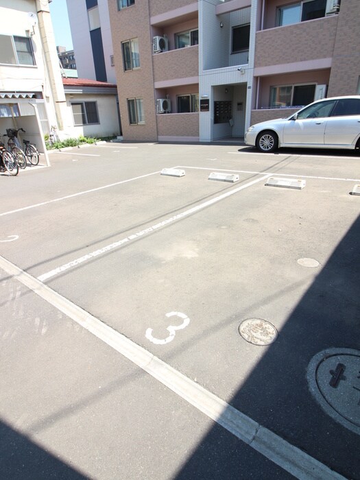 駐車場 The　Park1