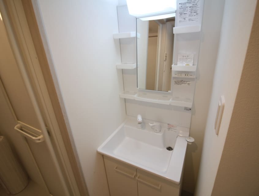 洗面 ル・ヌアージュ山鼻南