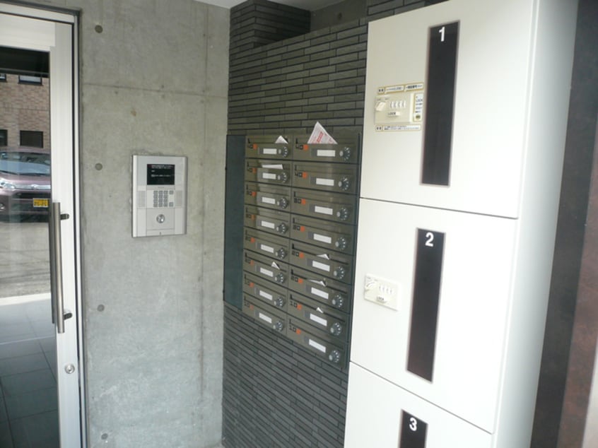 エントランス部分 ラフレーズ菊水