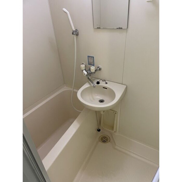 バス／シャワールーム等 ステージ４８