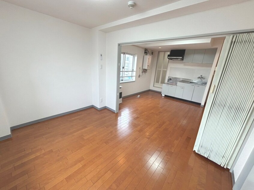 居室 セレ－ナ南郷