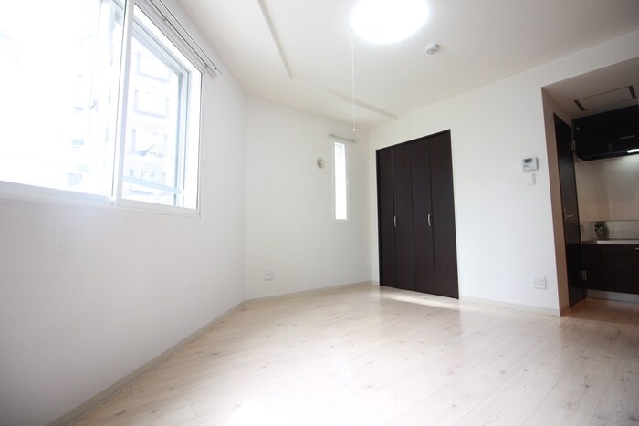 居室 エヴァンスコート南１条