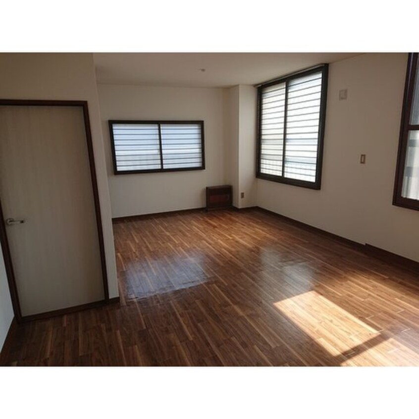 居室 かねそビル