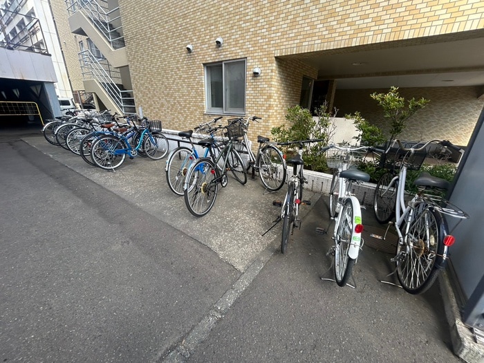 駐輪場 藤井ビル北２３条