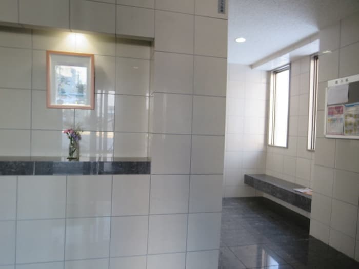 エントランス部分 ロイスガーデン山鼻