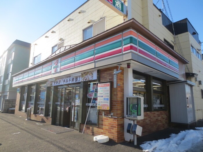 セブンイレブン(コンビニ)まで350m 成田マンション