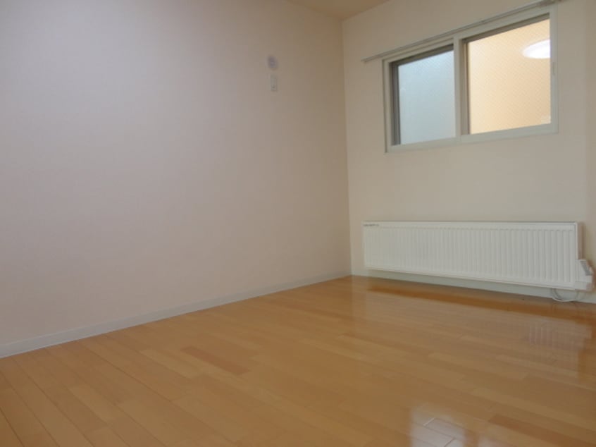 居室 Ｅａｓｔ Ｃｏｕｒｔ８９４