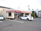 セイコーマート　八軒１０条店(コンビニ)まで300m Ｅａｓｔ Ｃｏｕｒｔ８９４