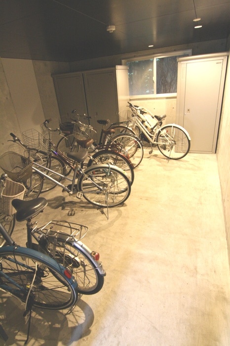 駐輪場 Feliz円山