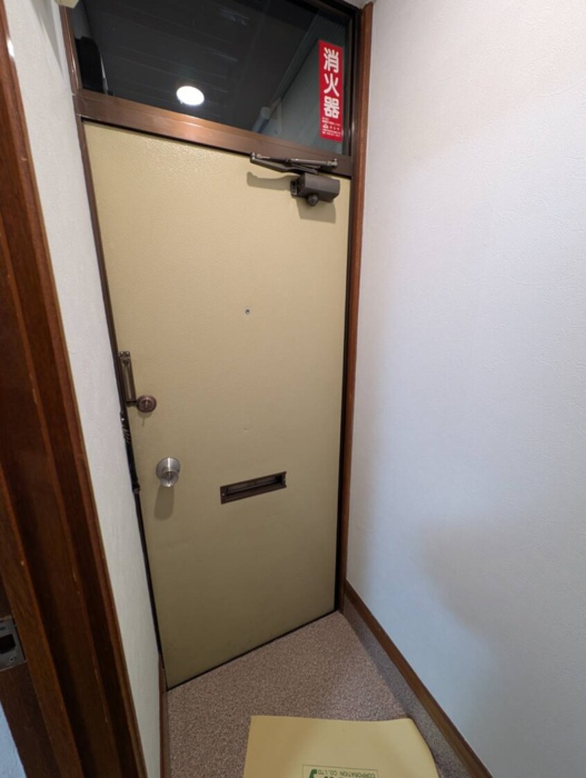 玄関 コーポライフ二十四軒Ｎ