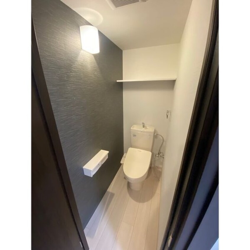 トイレ パインハート中の島