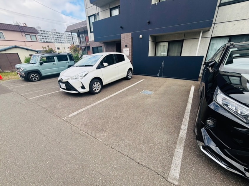 駐車場 GranMode山鼻