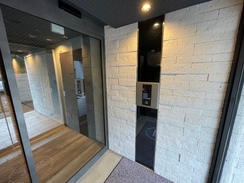 エントランス部分 RESIDENCE SHINMEI MIYANONORI