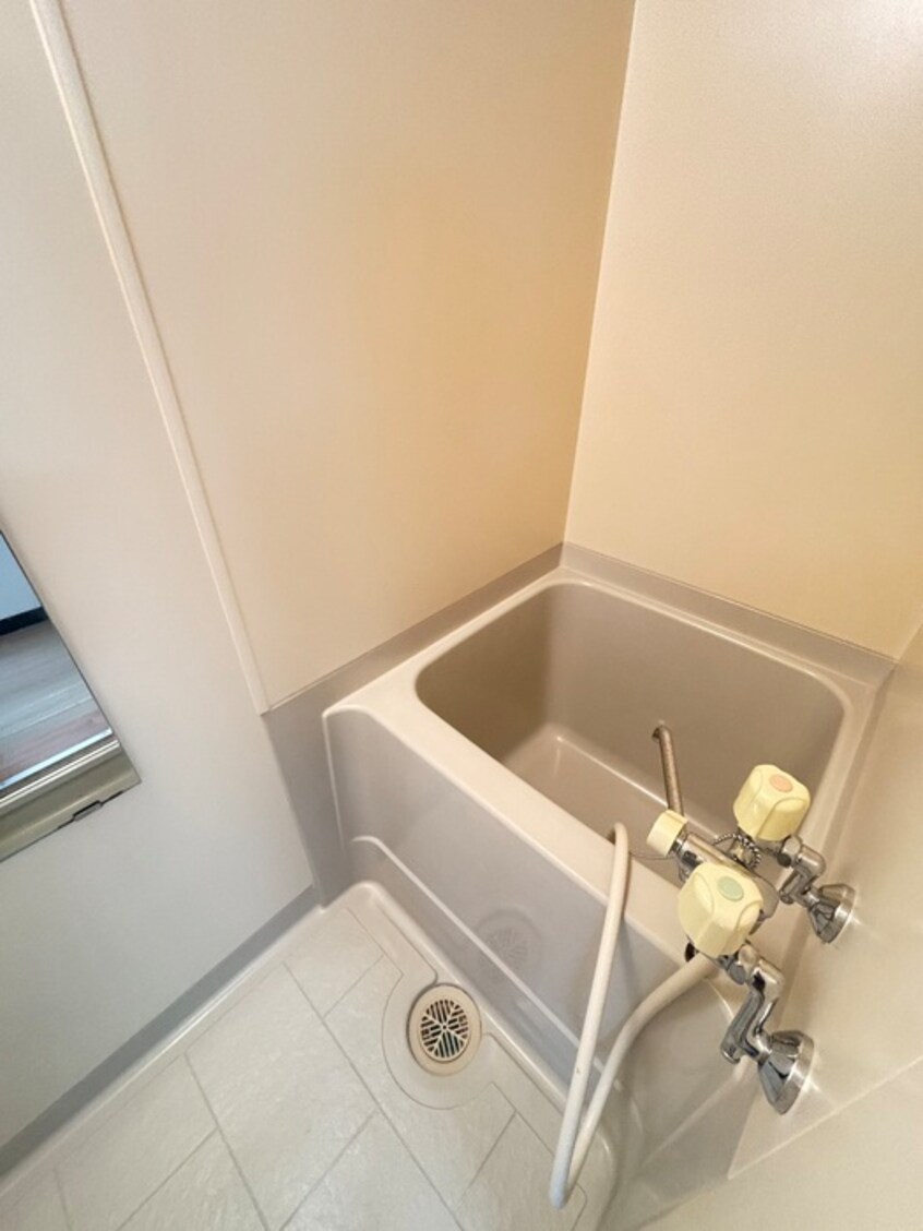 バス／シャワールーム等 クリフ澄川