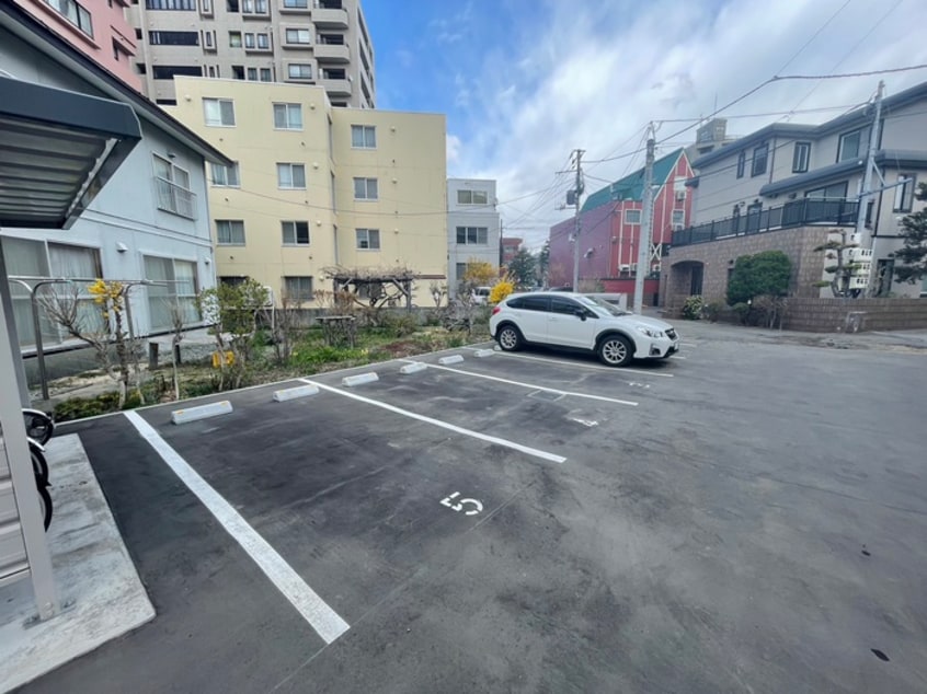 駐車場 RainbowRoad南円山