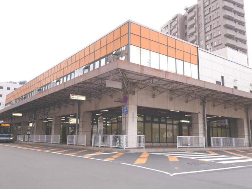 バスターミナル(役所)まで345m アルファスクエア円山2条