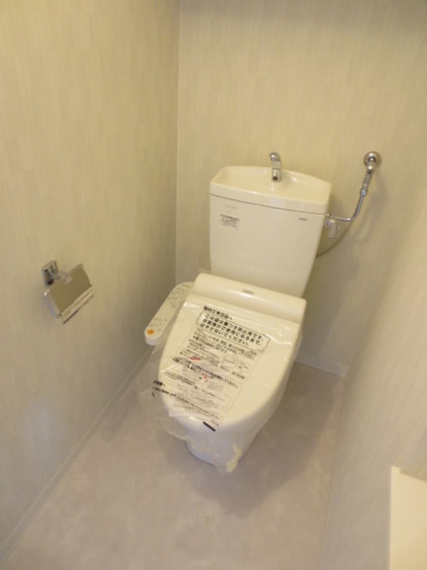 トイレ Ｆ１１４