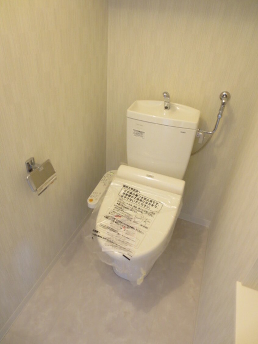 トイレ Ｆ１１４