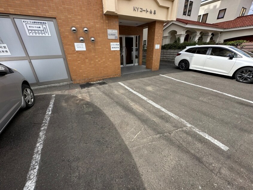 駐車場 ＫＹコート山鼻