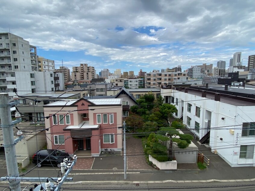 室内からの展望 E-horizon山鼻