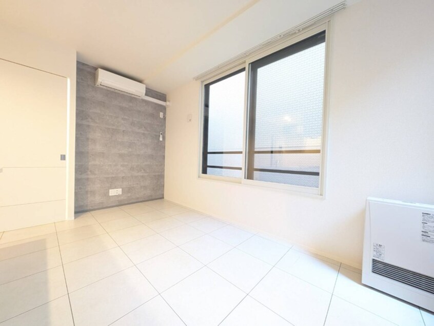 居室 berlinetta312