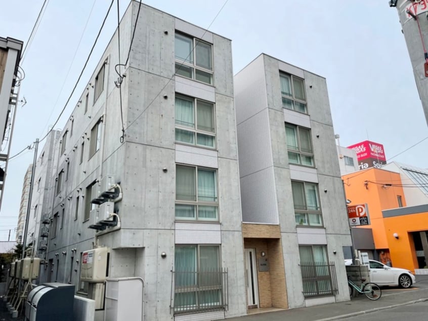 エントランス部分 ALPHA栄町