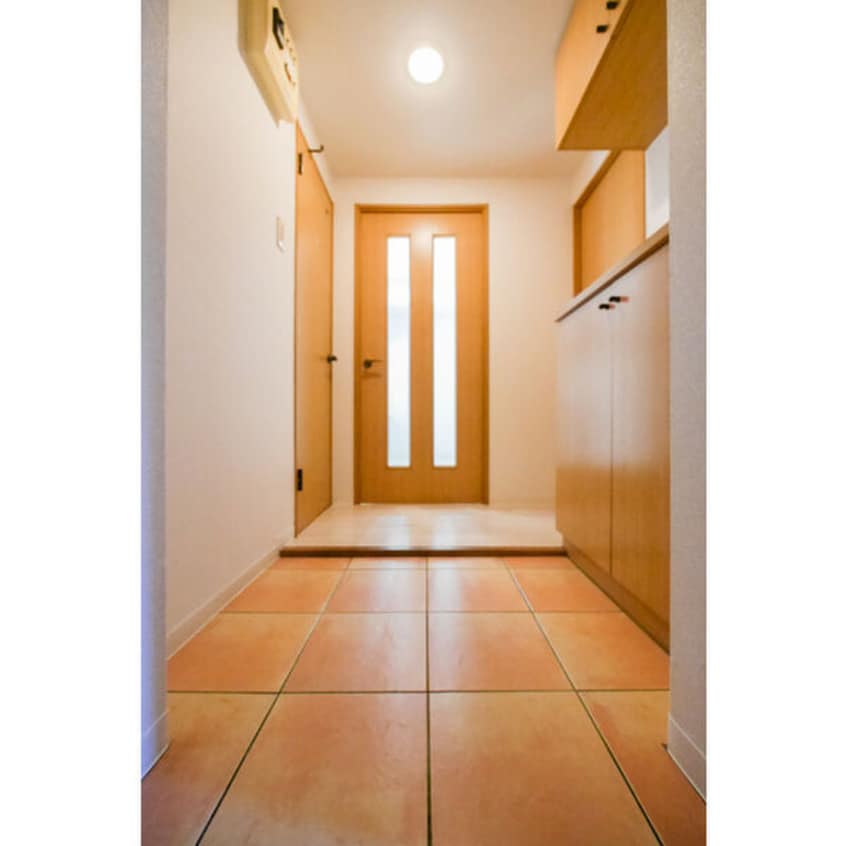 玄関 フェバリット壱番館