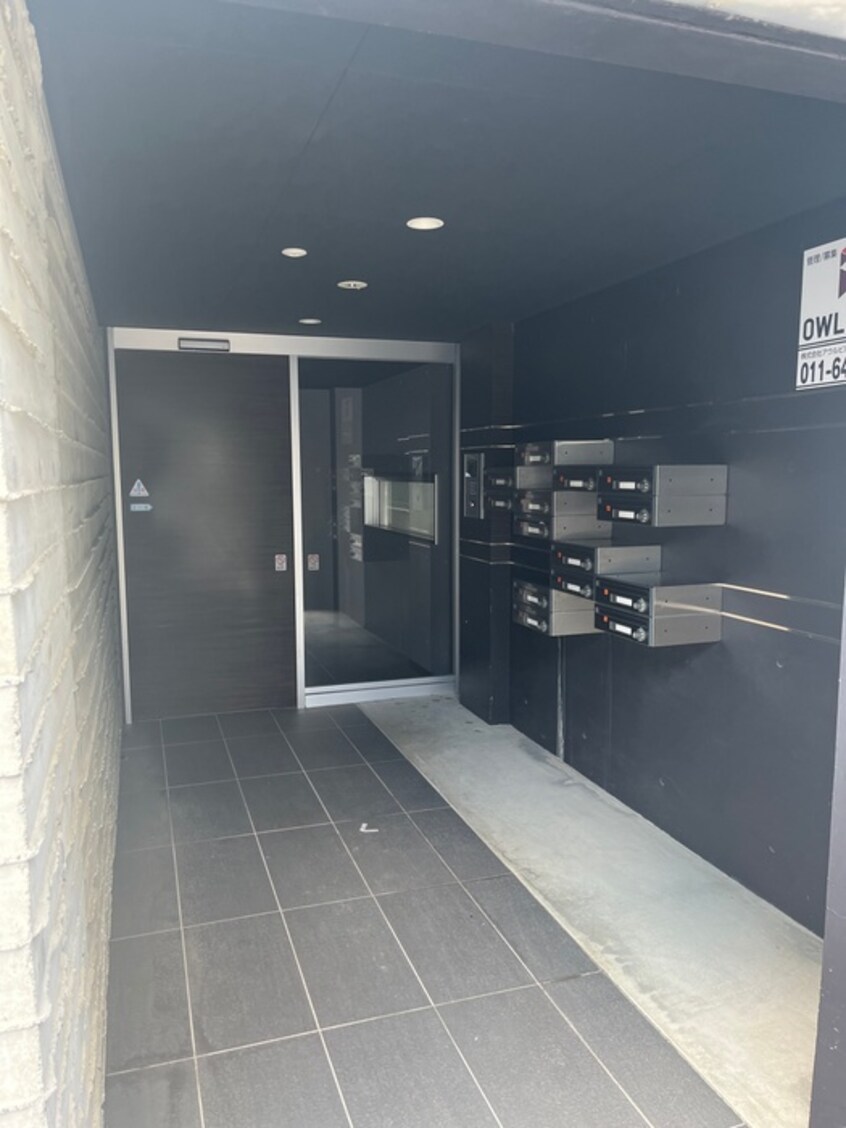 エントランス部分 grandir学園前