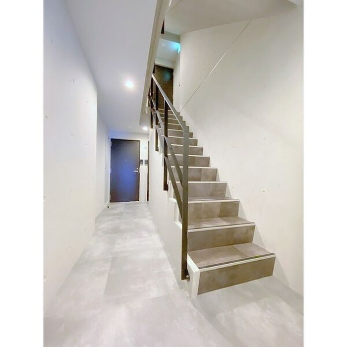 エントランス部分 La Priesta