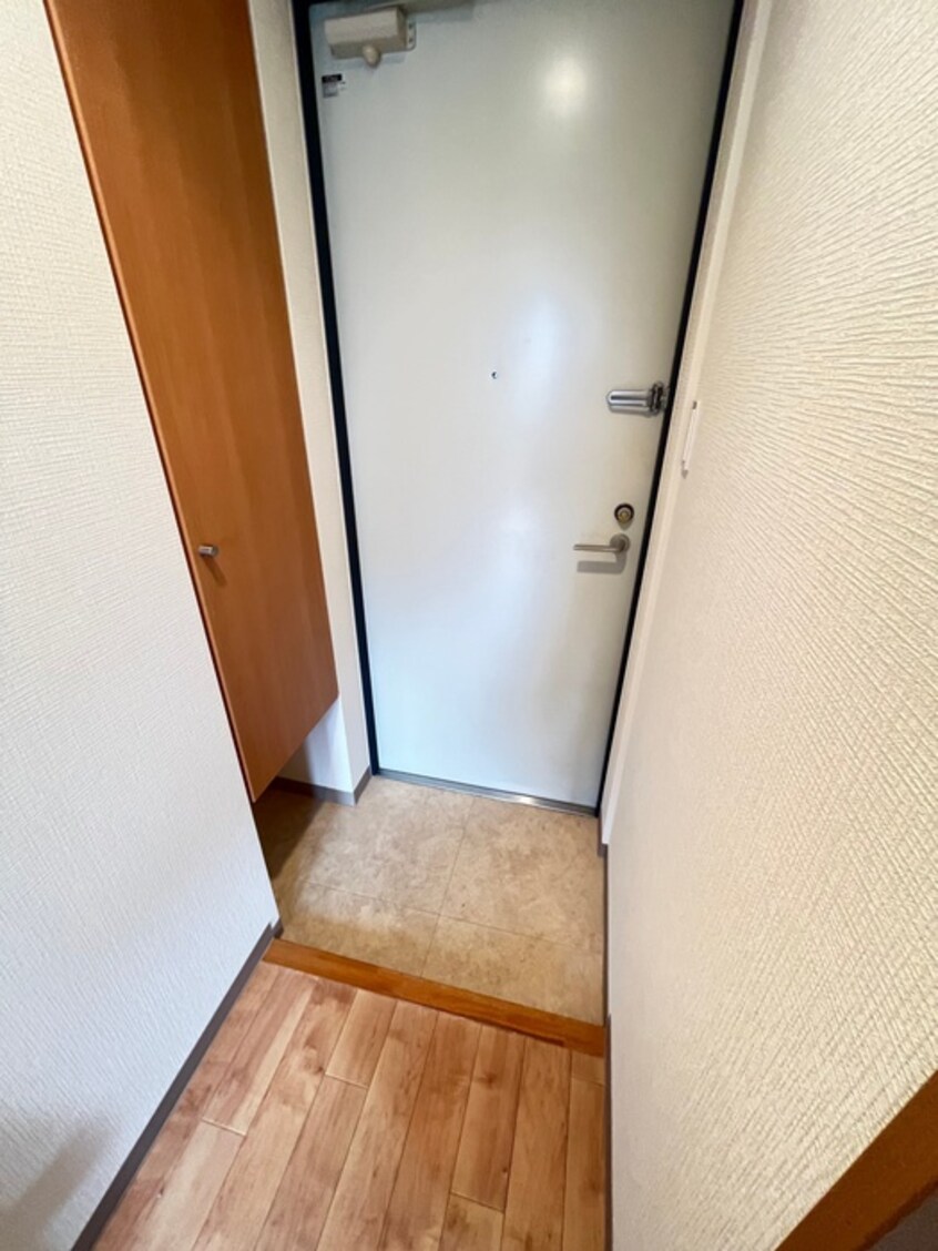 玄関 円山シャト－桂和大通館