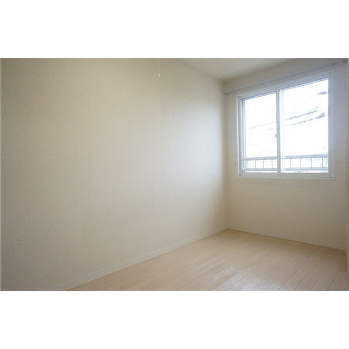 居室 グランメ－ル北１１条