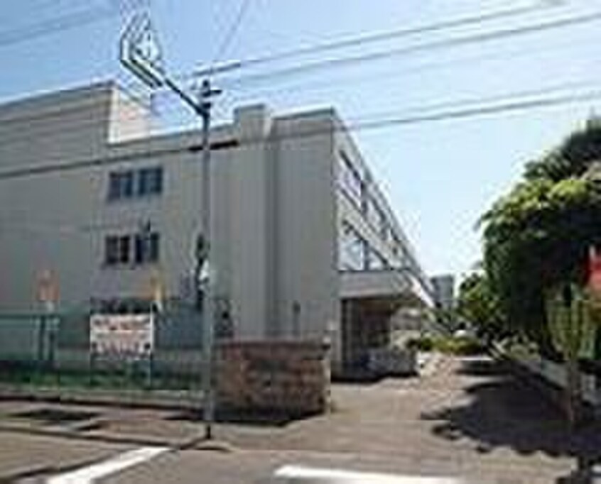 札幌市立幌西小学校(小学校)まで550m メゾンハマナス