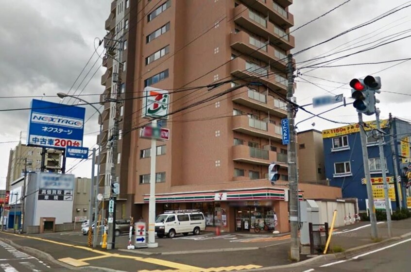 セブンイレブン(コンビニ)まで386m フォスカリーノ