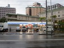 ローソン 札幌南７条西一丁目店(コンビニ)まで110m ブランズ札幌南７条（１２０２）