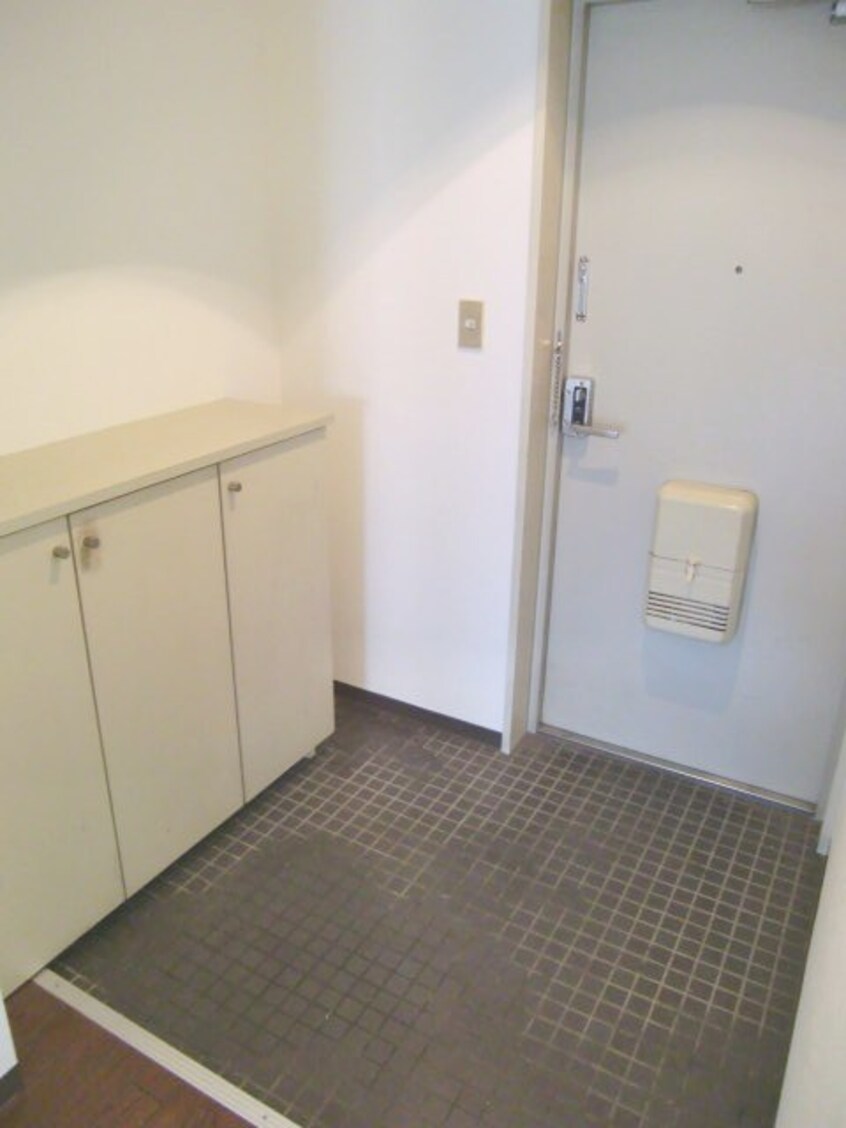 玄関 ア－バンコ－ト武蔵野