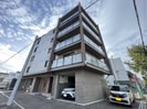 SERAM神宮前の外観
