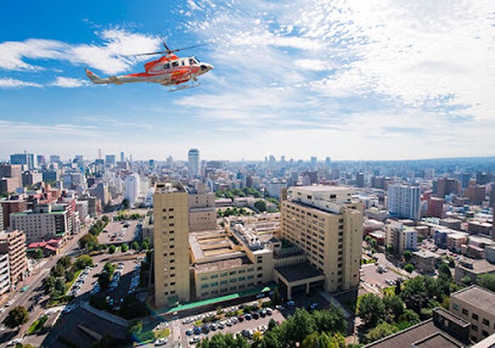 札幌医科大学附属病院(病院)まで650m ベルヴィコ－トＳ４