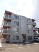 ア－バンテラス八軒の外観