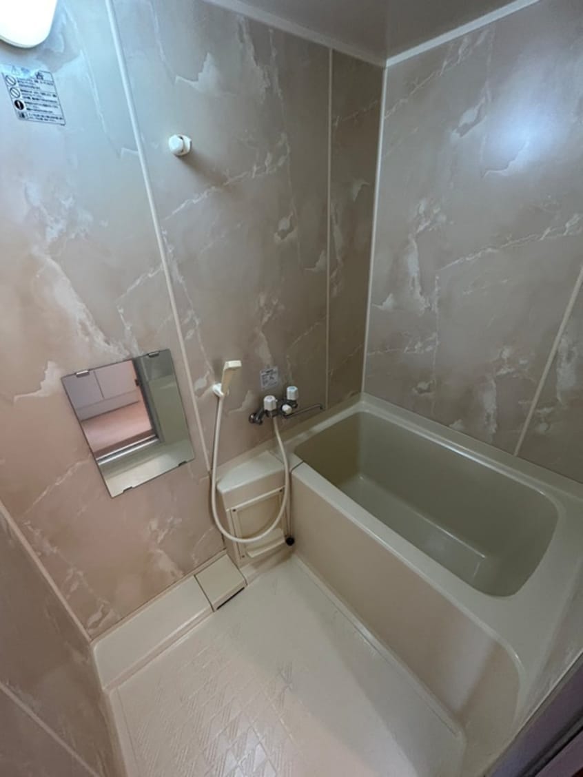 バス／シャワールーム等 カトレア１２